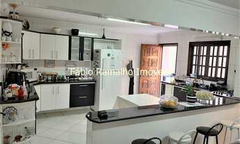 Imagem 4: Casa com 3 dormitórios, suíte, e 2 vagas de garagens. Campo Grande