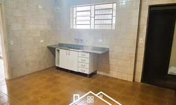 Imagem 4: Sobrado para venda na Av. Interlagos. 3 dormitórios, edícula, e 3 vagas de garagens