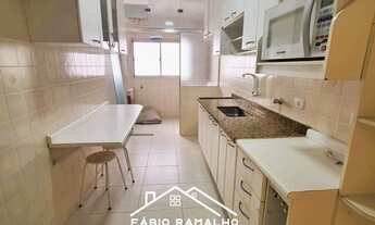 Imagem 7: Apartamento com 2 dormitórios, varanda, e vaga de garagem. Jardim Marajoara