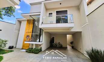 Imagem: Sobrado com 4 suítes, 5 banheiros, e 4