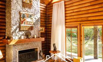 Imagem: Casa em condomínio fechado, com 397m²