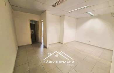 Imagem 5: Sobrado comercial para aluguel em Santo Amaro, com 2 vagas de garagens