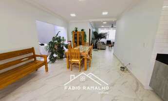 Imagem 4: Sobrado com 4 suítes, e 4 vagas de garagens, para venda na Chácara São Fernando - Itanhaém