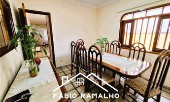 Imagem 4: Sobrado na Cupecê, com 4 dormitórios, 2 suítes, e 2 vagas de garagens