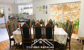 Imagem 5: Sobrado de esquina à venda, em Veleiros, com 3 dormitórios, e 3 vagas de garagens