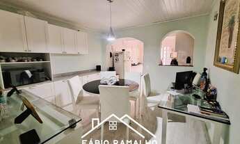 Imagem 3: Sobrado à venda no Campo Grande, com 2 dormitórios, suíte, e vaga de garagem