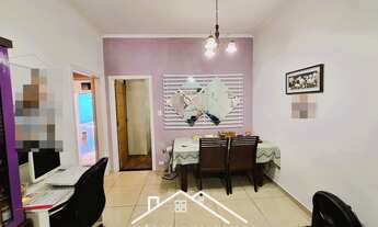 Imagem 4: Casa térrea à venda no Jardim Marajoara, com 2 dormitórios, suíte, e 4 vagas de garagens