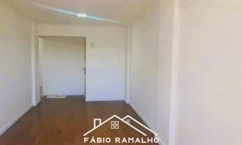 Imagem 2: Apartamento com 3 dormitórios, suíte, e 2 vagas, à venda no Jardim Marajoara