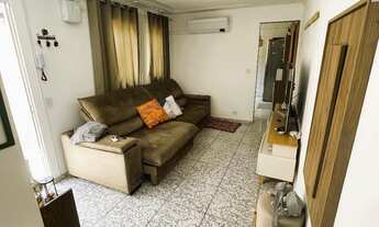 Imagem 2: Casa com 3 dormitórios, suíte, e 2 vagas de garagens, para venda em Interlagos