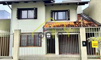 Imagem: Sobrado Averbado no Bucarein próximo do