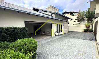 Imagem: Casa alto padrão com 4 dormitórios averbada