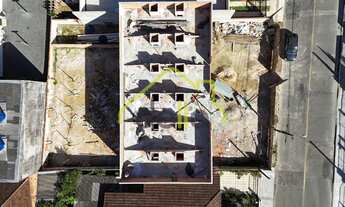 Imagem 4: Sobrado Geminado no Iririú próximo do Colégio Padre Valente!!