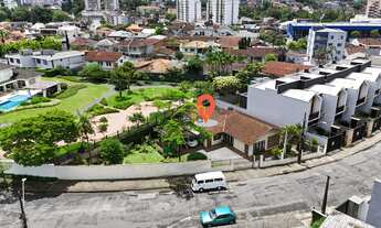 Imagem 2: Terreno de esquina localizado à 200metros do Colégio Católica Machado de Assis no Saguaçu!