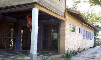 Imagem 2: Casa a venda em Itamambuca, Ubatuba na quadra da praia