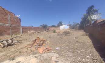 Imagem: Terreno com área total de 700mts2