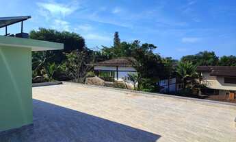 Imagem 5: Sobrado a venda em Itamambuca com 8 suites. apenas 130mts da praia