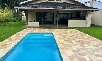 Imagem 2: Excelente casa no condomínio Park Hills no bairro horto Ubatuba SP com 3 dormitórios sendo