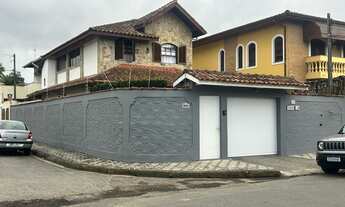 Imagem: Sobrado à venda na região central 4 dormitórios