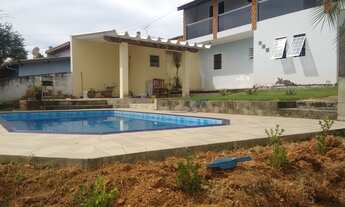 Imagem 2: Casa com piscina pra vender em Jaguariúna