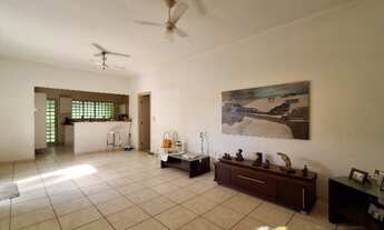 Imagem 2: 3 quartos, 1 suíte, 2 salas, 3 banheiros, 4 vagas na Estância das Flores, Jaguariúna-SP, 2