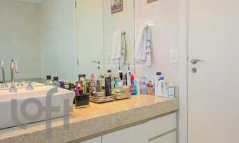 Imagem 4: 3 dormitórios na Rua Cônego Manuel Vaz