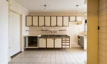 Imagem 3: 4 dormitórios na Rua Rodrigo Cláudio