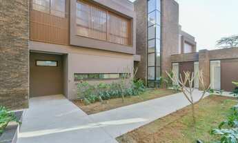 Imagem: 4 dormitórios na Rua Regina Badra