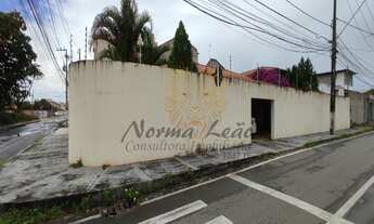 Imagem 2: Casa de ESQUINA à Venda na Coroa do Meio. Próximo ao Condomínio La Villette