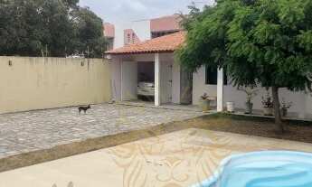 Imagem 3: Casa TÉRREA com Piscina em via Pública à venda na Aruana, Aracaju/SE