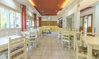 Imagem 4: Cobertura de 2 dormitórios toda reformada, opção para 3 com 2 vagas separadas no bairro m