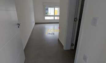 Imagem 6: Casa térrea nova com 102m², 2 dormitórios, amplo living, 2 vagas, no Bairro Hípica