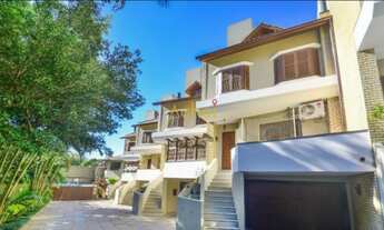 Imagem 1: Casa a venda 4 Dormitórios, Sendo 4 Suites, 2 Vagas a venda na Tristeza- Porto Alegre