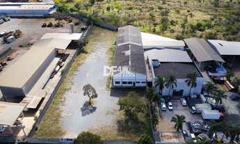 Imagem: TERRENO COM 2 GALPÕES, 4.560,00m²