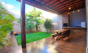 Imagem: CASA EM ARNIQUEIRA 3 QUARTOS SENDO 1 SUITE