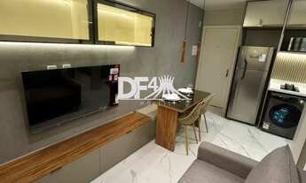 Imagem 5: Studio de 25,47m² foi totalmente reformado com acabamentos de alto padrão, pensado para of