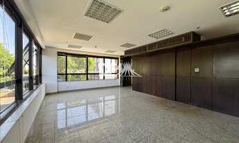 Imagem 4: Ed. Business Point sala com 215,14 m² de área privativa, este conjunto de 6 salas de canto