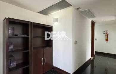 Imagem 3: Sala mobiliada com elegância e funcionalidade, 45m² Edificio Brasilis, no coração de Brasi