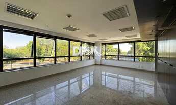 Imagem: Ed. Business Point sala com 215,14 m² de