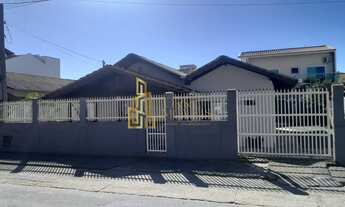 Imagem: CASA RESIDENCIAL em NAVEGANTES - SC, MEIA