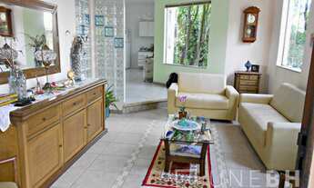 Imagem 1: Casa 4 quartos com suíte no Trevo - Pampulha, 245 m² em terreno de 630 m², cabem até 9 car