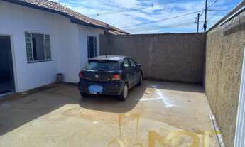 Imagem: CASA RESIDENCIAL em FELIXLANDIA - MG, Centro