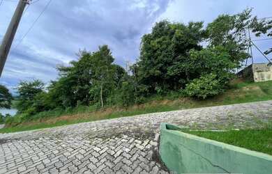 Imagem 3: TERRENO 2.051m² - VISTA DEFINITIVA PARA A REPRESA E MONTANHAS - CONDOMÍNIO RECANTO DOS PÁS