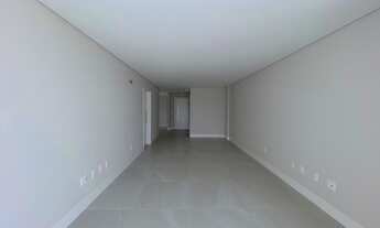 Imagem 5: Apartamento 3 suítes e 3 vagas com hobby box - Centro