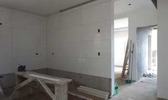 Imagem 4: Triplex Novos na Fazendinha, Curitiba: Conforto, Estilo e Localização Privilegiada