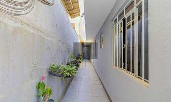 Imagem 4: Imperdível casa de 5 quartos com 2 suítes e 4 vagas de garagem no Guabirotuba, Curitiba-PR