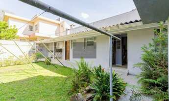 Imagem 6: Imperdível casa de 5 quartos com 2 suítes e 4 vagas de garagem no Guabirotuba, Curitiba-PR