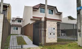 Imagem: Imperdível casa à venda em Curitiba-PR