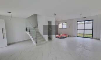 Imagem 4: Sobrado Novo à venda em Curitiba-PR, no bairro Portão! 3 quartos, 1 suíte, 2 salas, 3 banh