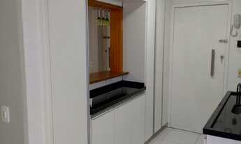 Imagem 7: Apartamento térreo à venda em Curitiba-PR, no bairro Água Verde, com 3 quartos, 1 suíte, 2