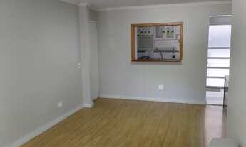 Imagem 3: Apartamento térreo à venda em Curitiba-PR, no bairro Água Verde, com 3 quartos, 1 suíte, 2